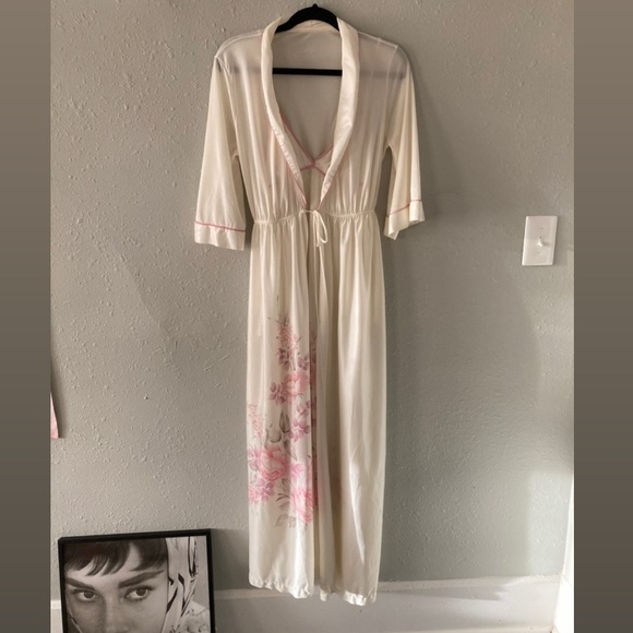 Vintage Other - Vintage 2-Piece Nightgown Set